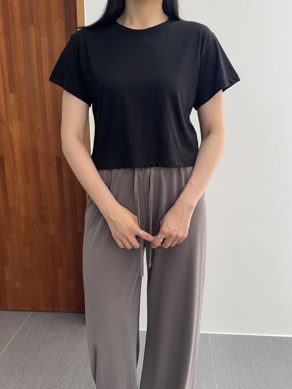 超舒服基本小短版T 