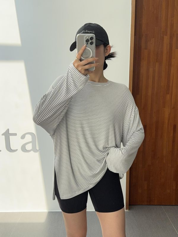 休閒日常側開岔條紋T 