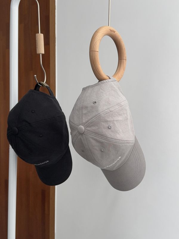 簡約刺繡文字棒球帽 