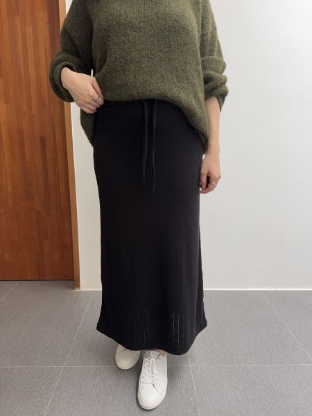 /現貨/小壓紋針織舒服裙 