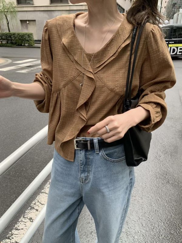 法式荷葉邊上衣 