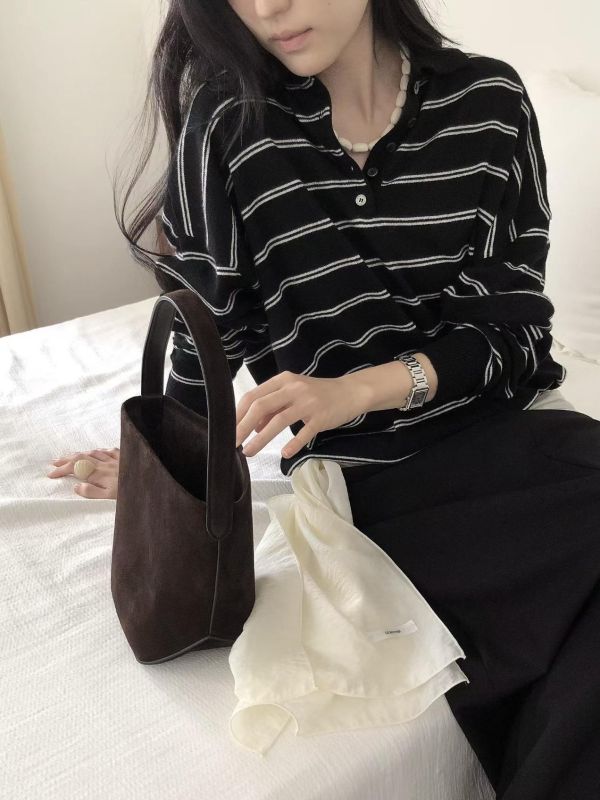 慵懶條紋翻領針織衣 