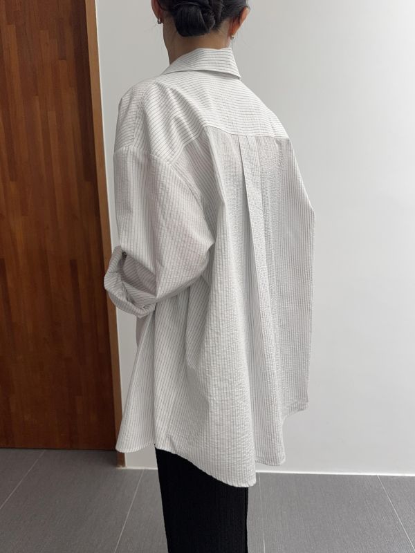 休閒細直紋寬鬆襯衫 