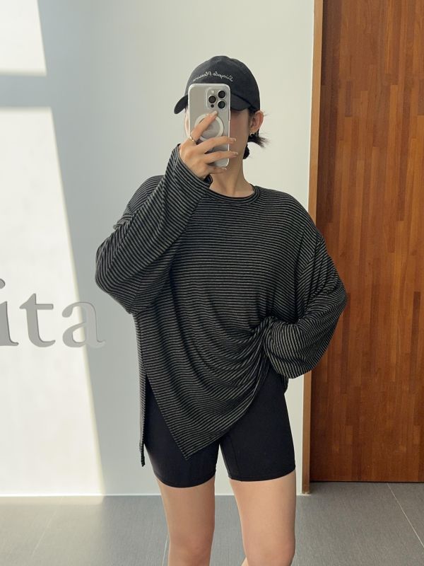 休閒日常側開岔條紋T 