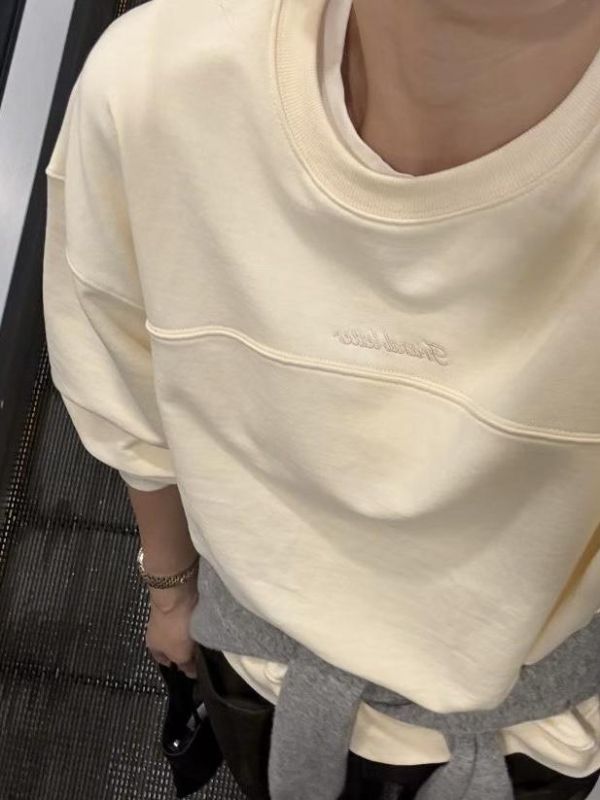 簡約低調壓線大學T 