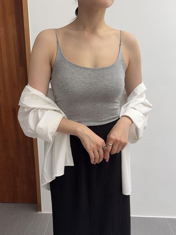 必備的那件bra top 