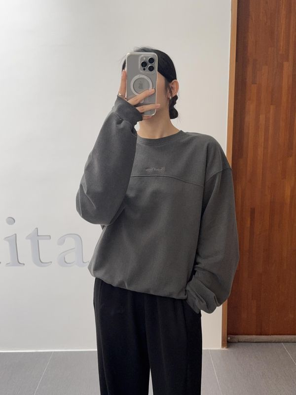 簡約低調壓線大學T 