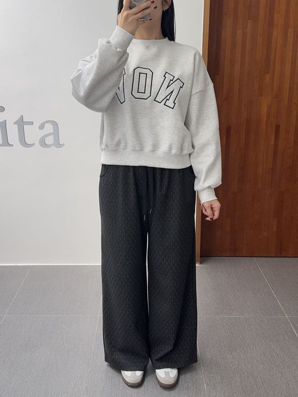 NOV低調拼接大學T 