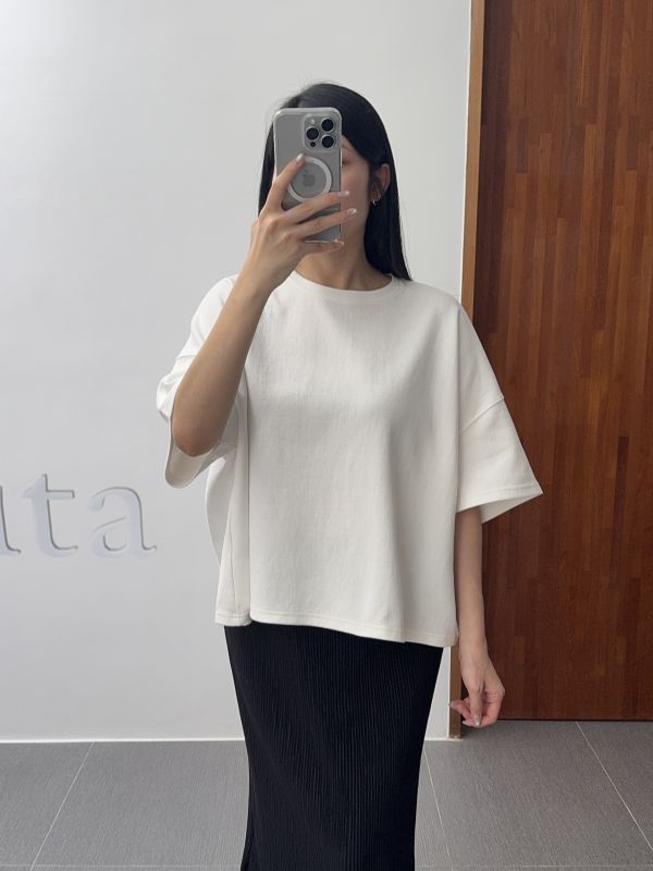 質感厚磅素面寬鬆T 