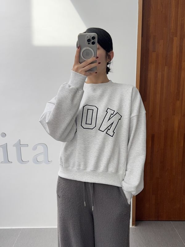 NOV低調拼接大學T 