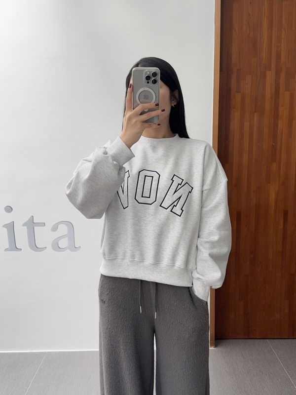 NOV低調拼接大學T 