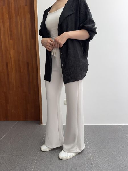 修身的喇叭舒服褲 