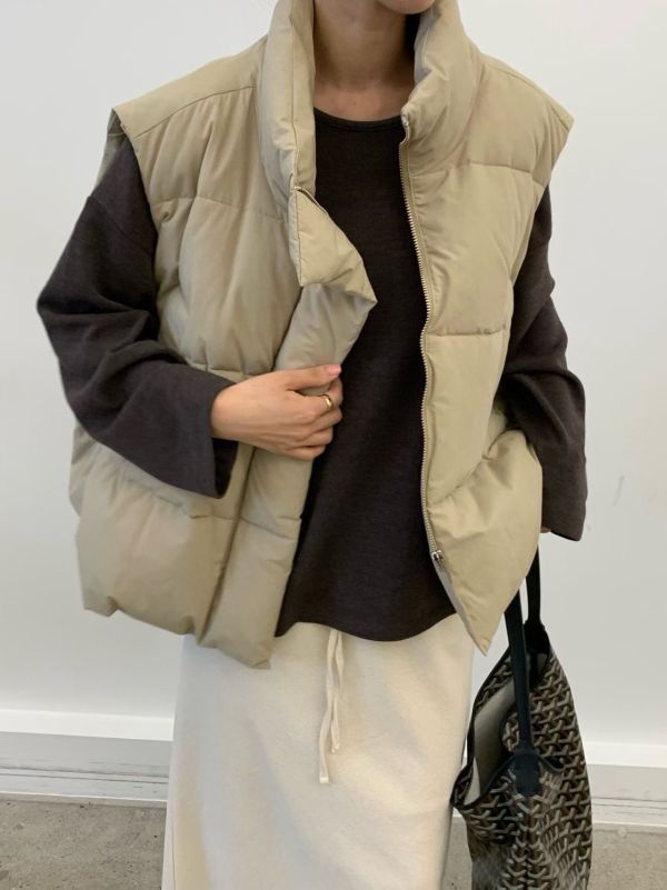 澎鬆感休閒鴨絨背心 