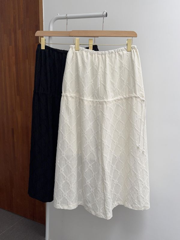 低調花花紋側綁繩裙 