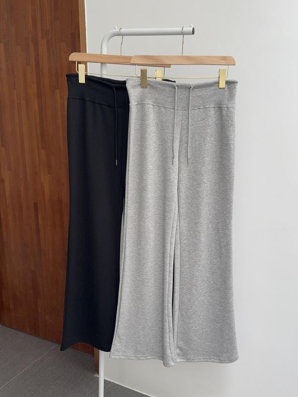 小喇叭顯腿長棉褲 