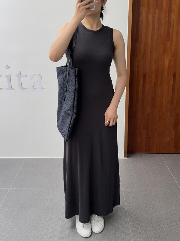 好身材素面背心ops 