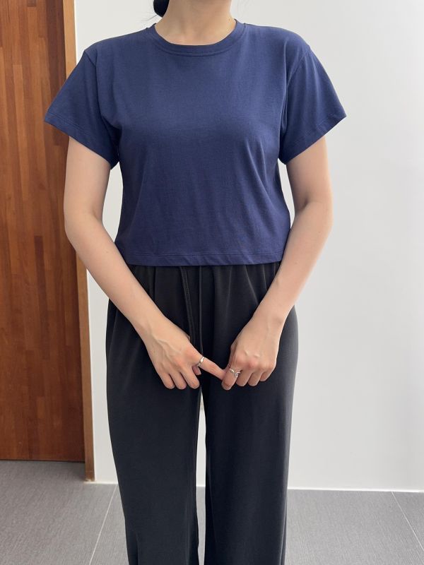 超舒服基本小短版T 