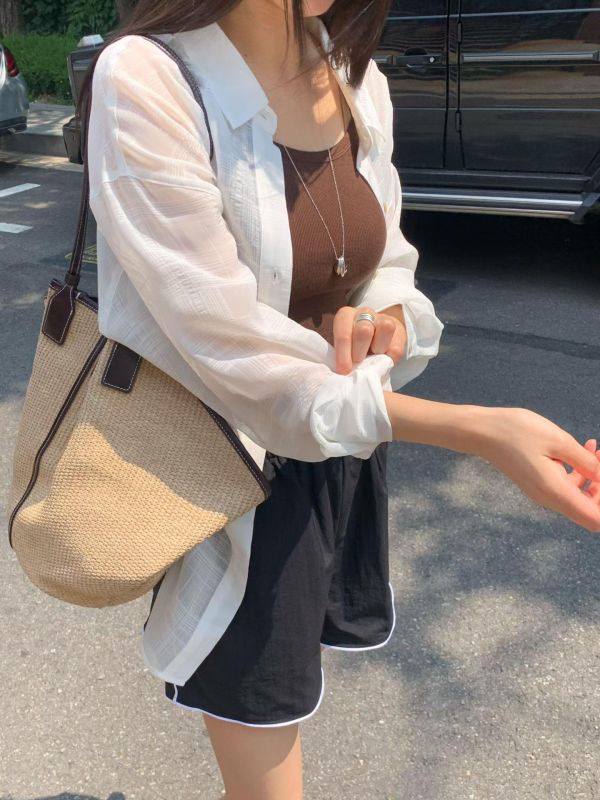 溫柔交錯紋白襯衫 