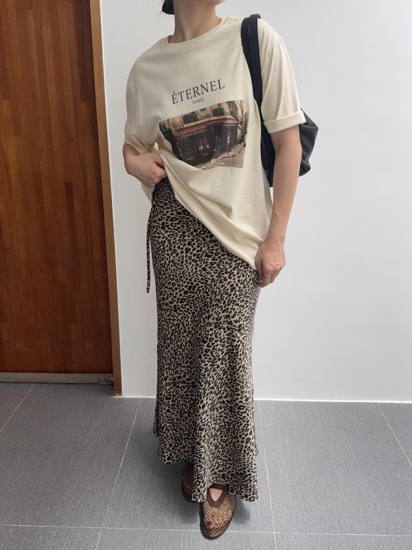 耐看好搭質感豹紋裙 