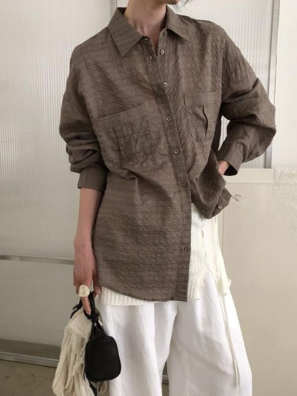 質感雙口袋立體紋襯衫 
