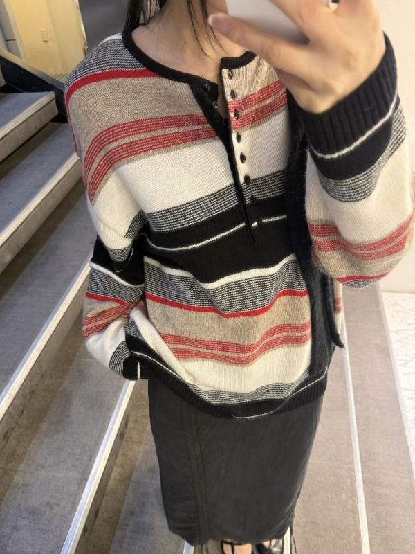 質感配色美麗諾羊毛衣 