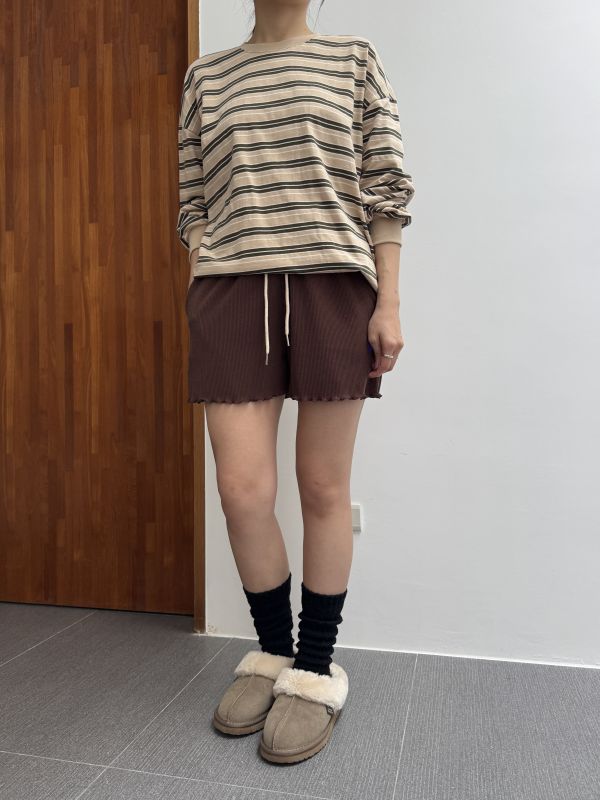 /現貨/木耳邊遮肉肉休閒短褲 
