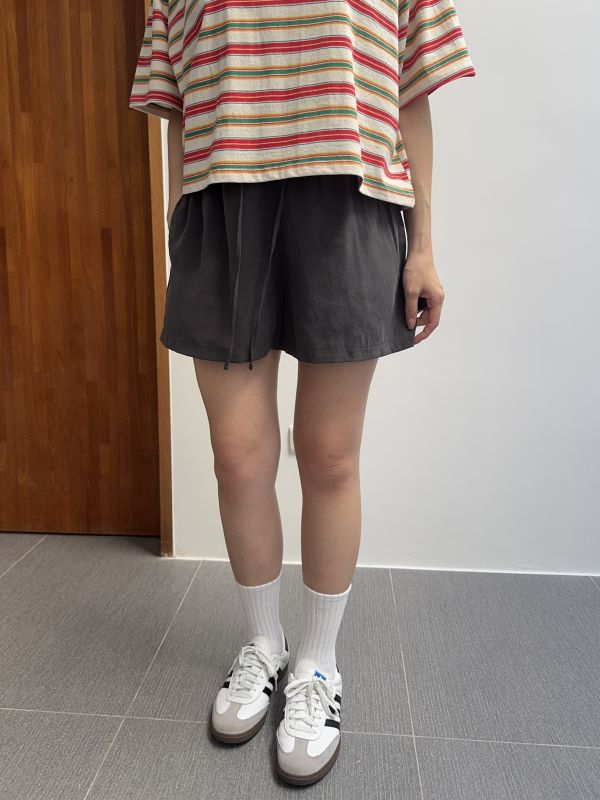 夏日休閒蜜桃絨短褲 