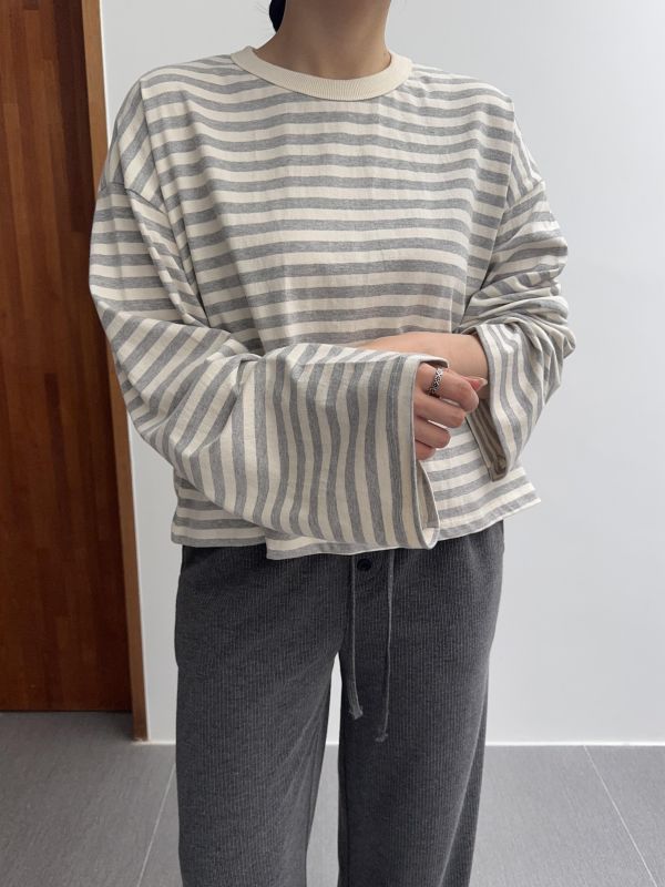 不挑人的條紋小短版 