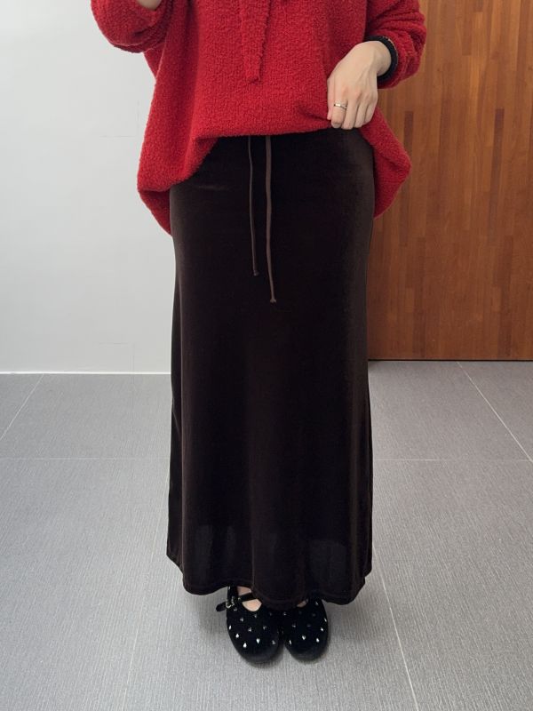 低調質感絨面長裙 