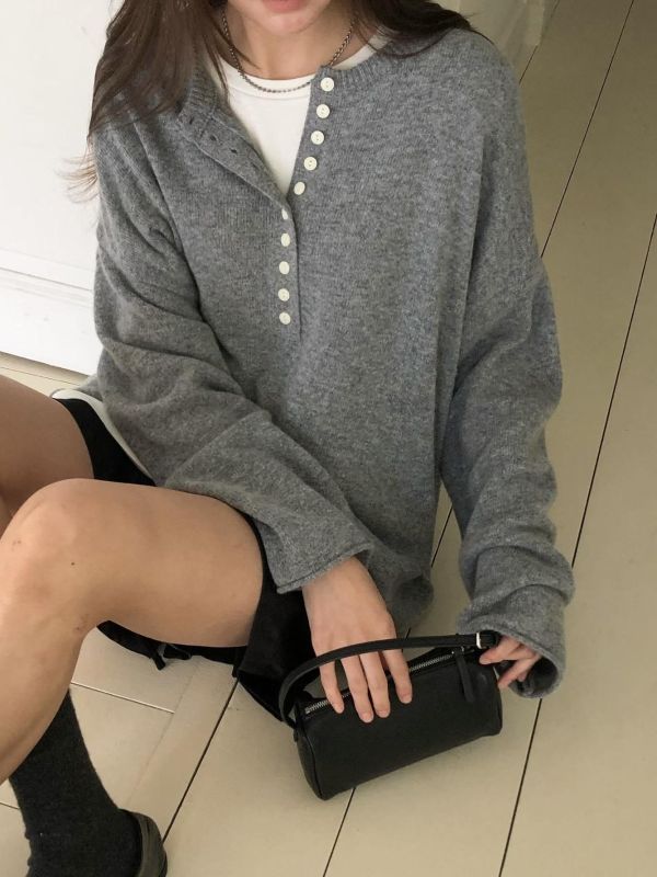 美麗諾羊毛亨利領毛衣 