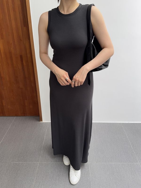 好身材素面背心ops 