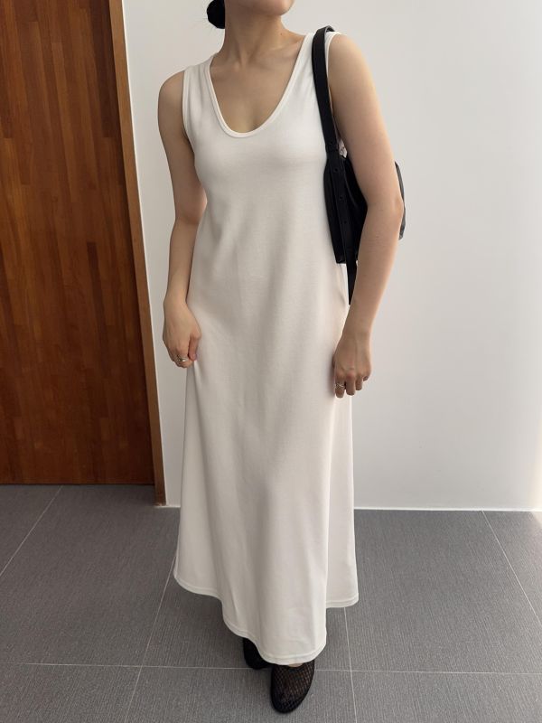 百搭U領背心連身裙 
