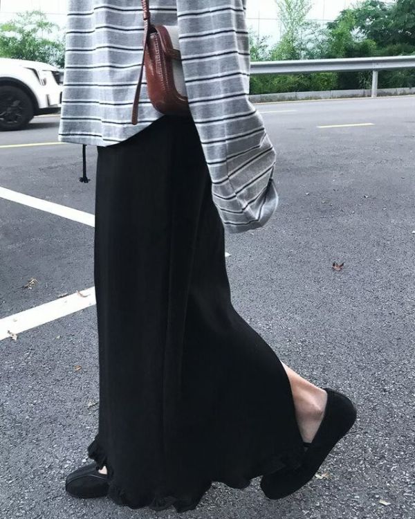 下擺小花邊邊休閒裙 