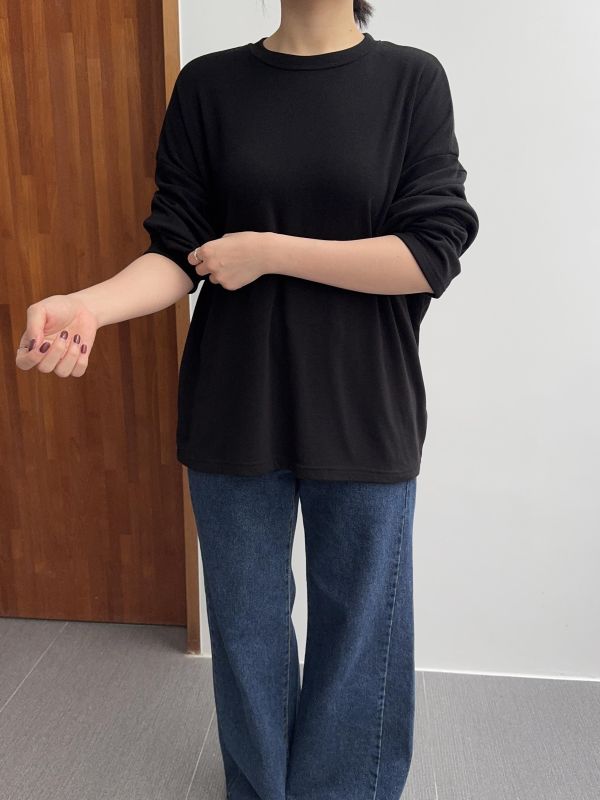 /現貨/衣櫃必囤素面黑白T 