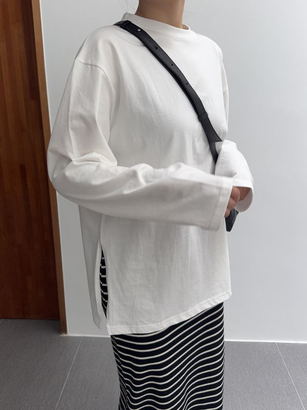 必備側開岔素面長T 