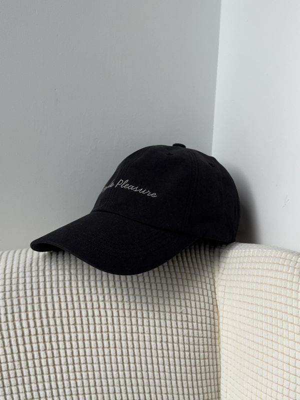 簡約刺繡文字棒球帽 