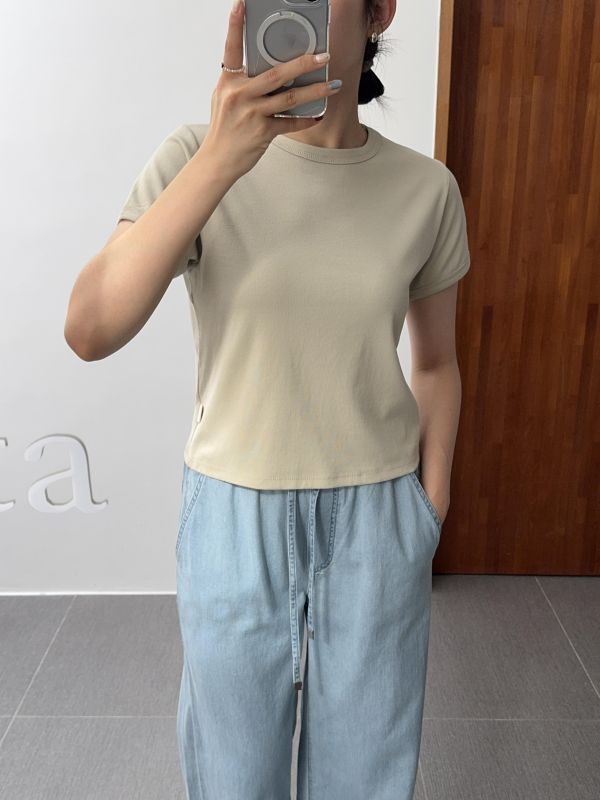 顏色美美的簡約短T 