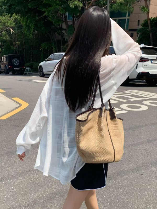 溫柔交錯紋白襯衫 
