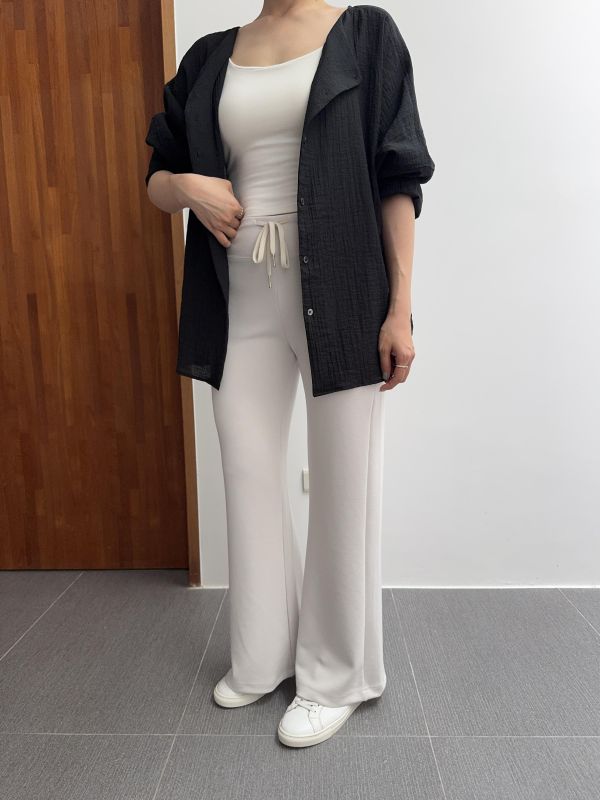 修身的喇叭舒服褲 