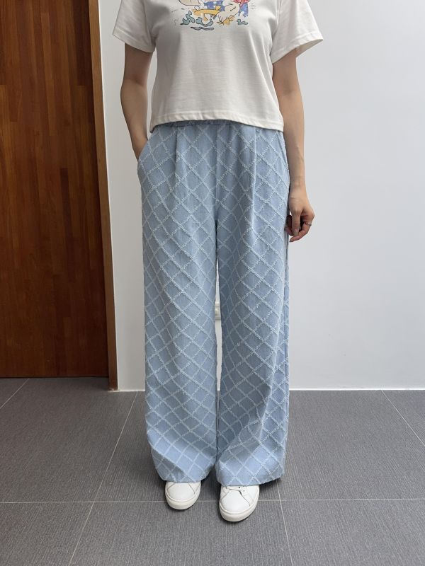 菱格紋牛仔休閒褲 