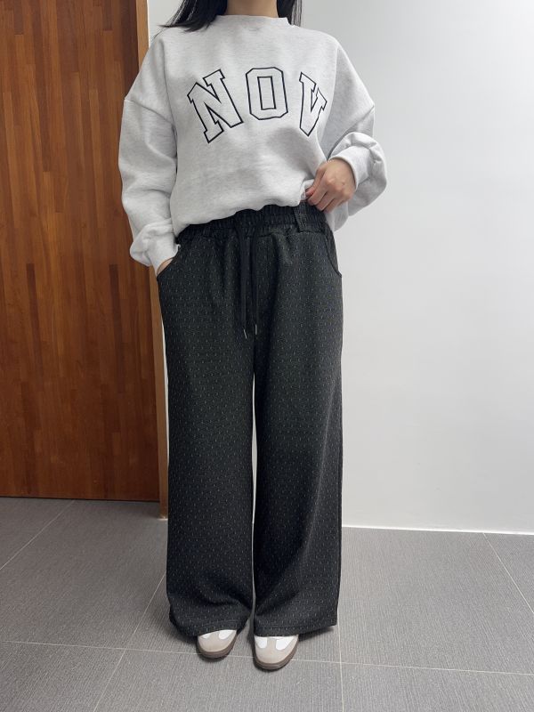 低調小點點寬休閒褲 