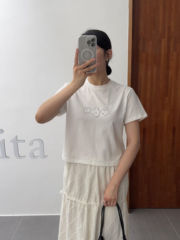低調縫線小花花短T 