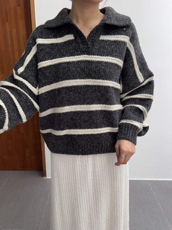 不挑人的翻領條紋針織衣 