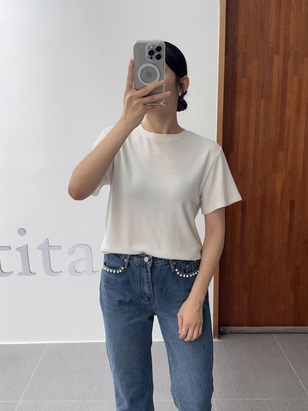 柔軟百搭素面短T 