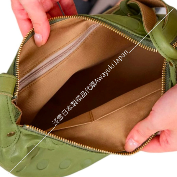 日本製 水玉點點 2way肩背斜背包 日本製包包
輕量包包
托特包
totebag
氣質容量兼具
日本製輕量包包
上班必備包包
氣質包款
百變混搭
牛皮托特包
日本製托特包
日本製牛皮包
日本職人
OL穿搭
日本代購
日本製代購
日本製
高品質
安心安全日本製
貴婦
輕奢
OL
休閒
上班
ootd
媽媽包 
登山露營
hermes