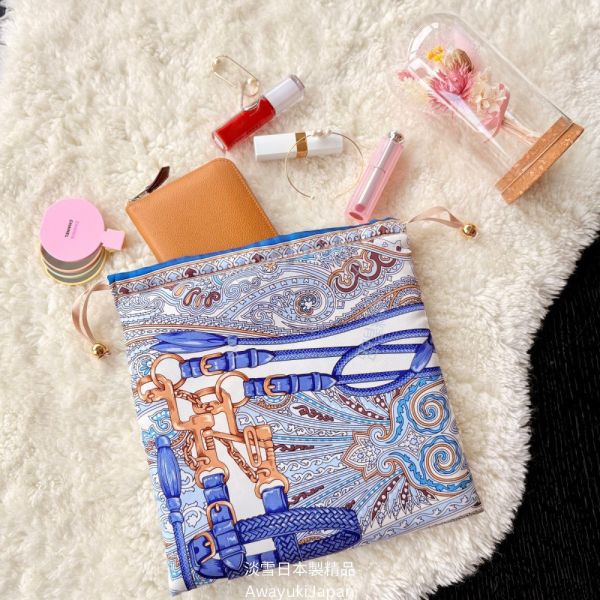 日本製 絲巾包_蔚藍之韻 Rhapsodie Bleue 日本絲巾 9090 絲巾 3way包包 多功能斜背包
男背包
日本製鞋背包
日本製男包
出國旅遊
出差旅遊包
機能公事包
型男必備
多功能包
日本型男
父親節禮物
帥氣
lexus
benz
bmw
tesla
日本代購
日本製代購
日本製珍珠項鍊
日本製珍珠手鍊
akoya珍珠
日本製
高品質
安心安全
安心安全日本製
貴婦
輕奢
tasaki
mikimoto