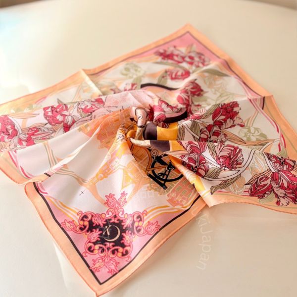 日本製 領巾_Rêve d’Amsterdam—阿姆斯特丹之夢-粉紅色(45x45cm) 純棉絲巾 領巾 4545 日本絲巾 小方巾 9090 脖圍 絲巾
雙面圍巾
日本製絲巾
日本製圍巾
羊毛雙面圍巾
羊毛圍巾
一條抵兩條
保暖圍巾
克什米爾
silkscarf
scarf
hermesscarf
cashmere
日本代購
日本製代購
RectoVersomuffler
muffler
hermesmuffler
winteriscoming
甜美小姊姊風
氣質優雅女孩風
可甜可鹹
日本製
高品