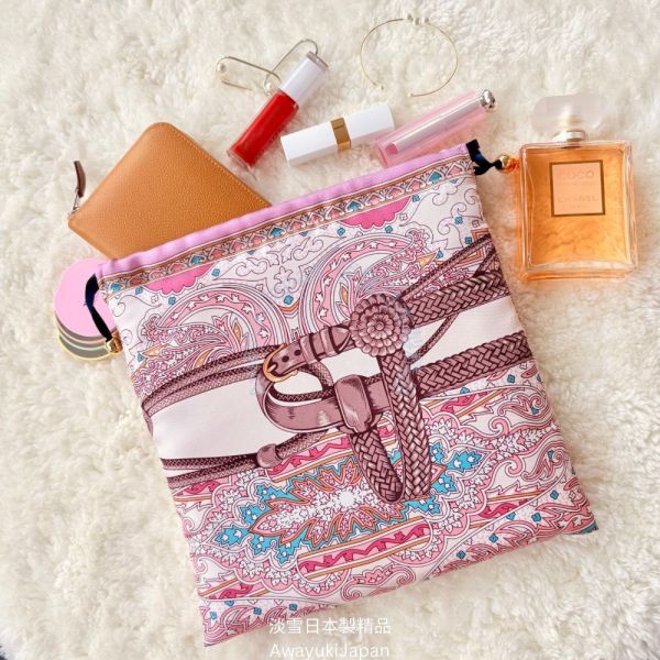 日本製 絲巾包_巴黎花綻 Fleur de Soie 日本絲巾 9090 絲巾 3way包包 多功能斜背包
男背包
日本製鞋背包
日本製男包
出國旅遊
出差旅遊包
機能公事包
型男必備
多功能包
日本型男
父親節禮物
帥氣
lexus
benz
bmw
tesla
日本代購
日本製代購
日本製珍珠項鍊
日本製珍珠手鍊
akoya珍珠
日本製
高品質
安心安全
安心安全日本製
貴婦
輕奢
tasaki
mikimoto