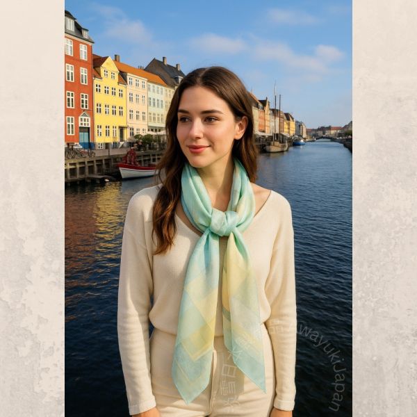 日本製 絲巾_ 光影菱紋Collection Lumières Géométriques-雪映晨光 Clarté Neige(88 × 88cm) 絲巾 方形絲巾 大方巾 日本絲巾 9090 披肩 絲巾
雙面圍巾
日本製絲巾
日本製圍巾
羊毛雙面圍巾
羊毛圍巾
一條抵兩條
保暖圍巾
克什米爾
silkscarf
scarf
hermesscarf
cashmere
日本代購
日本製代購
RectoVersomuffler
muffler
hermesmuffler
winteriscoming
甜美小姊姊風
氣質優雅女孩風
可甜可鹹
日本製
高品