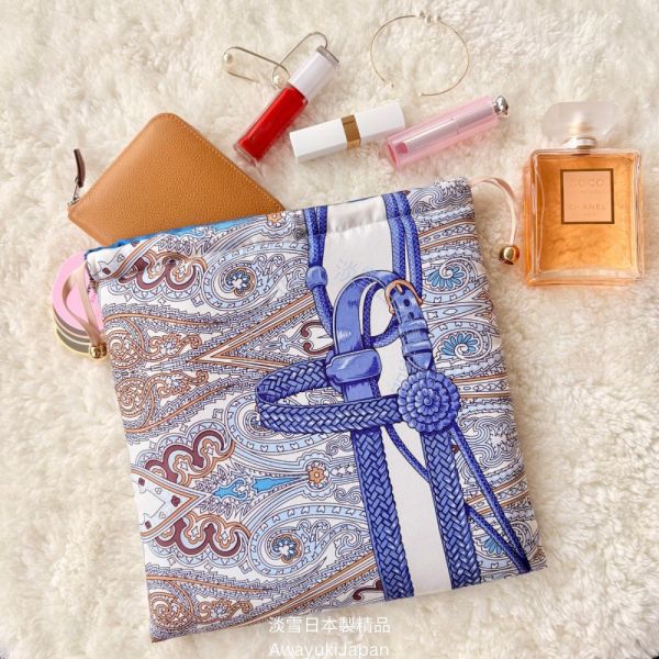 日本製 絲巾包_蔚藍之韻 Rhapsodie Bleue 日本絲巾 9090 絲巾 3way包包 多功能斜背包
男背包
日本製鞋背包
日本製男包
出國旅遊
出差旅遊包
機能公事包
型男必備
多功能包
日本型男
父親節禮物
帥氣
lexus
benz
bmw
tesla
日本代購
日本製代購
日本製珍珠項鍊
日本製珍珠手鍊
akoya珍珠
日本製
高品質
安心安全
安心安全日本製
貴婦
輕奢
tasaki
mikimoto